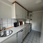Cozy Basement אודנזה