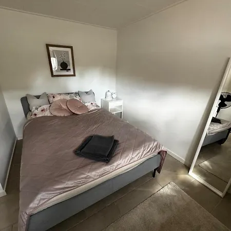 Apartment Cozy Basement