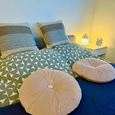 Cozy Basement אודנזה